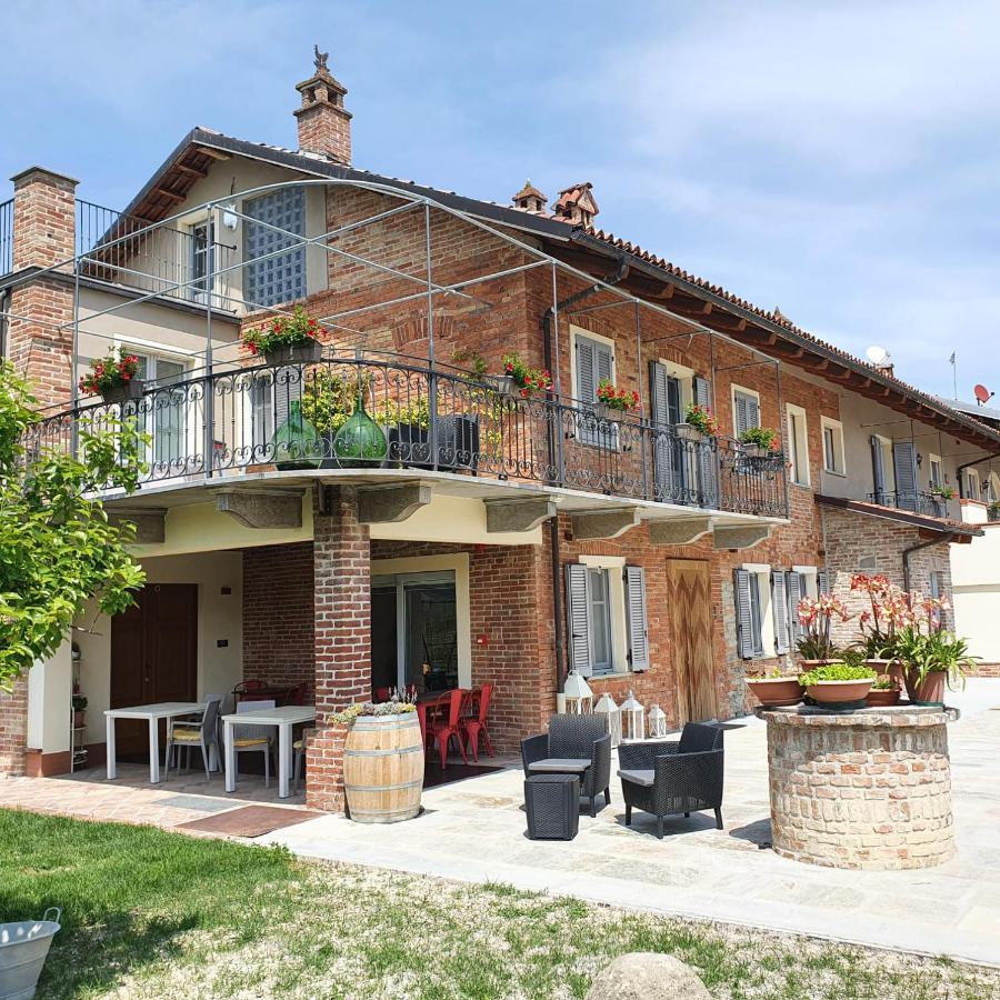 Agriturismo Cascina Sciulun Monforte dʼAlba Exterior foto