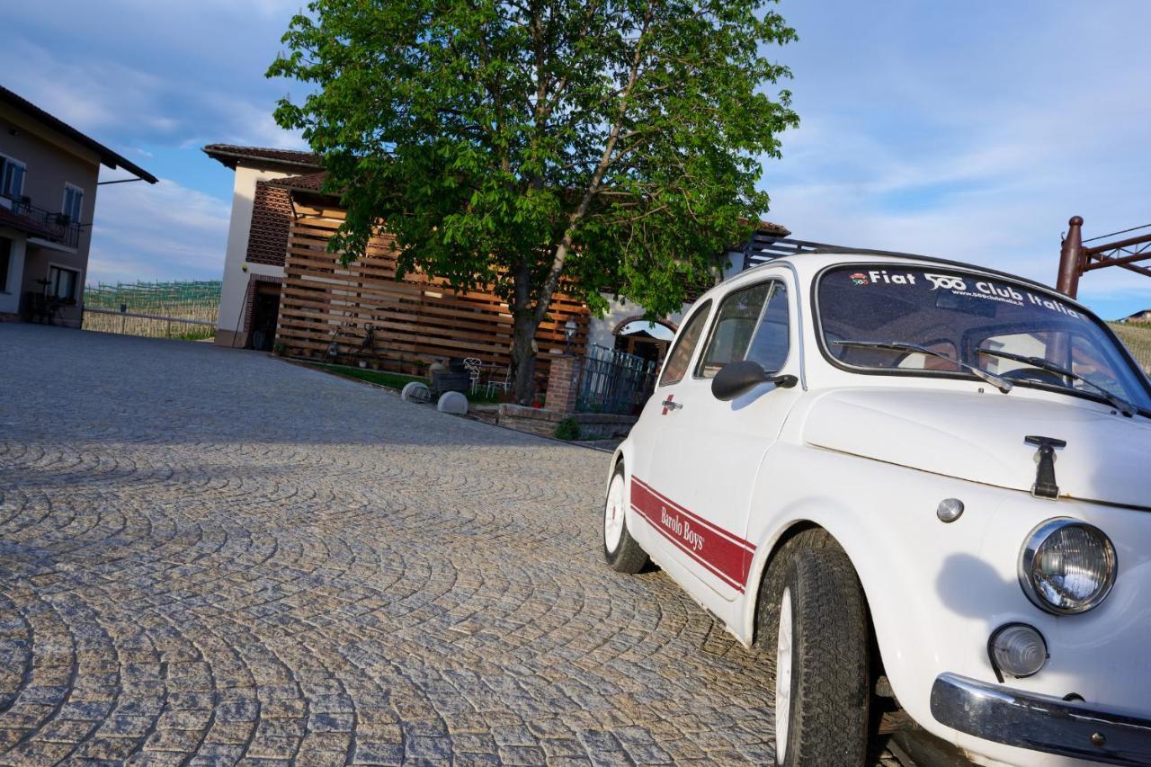 Agriturismo Cascina Sciulun Hostal Monforte dʼAlba Exterior foto